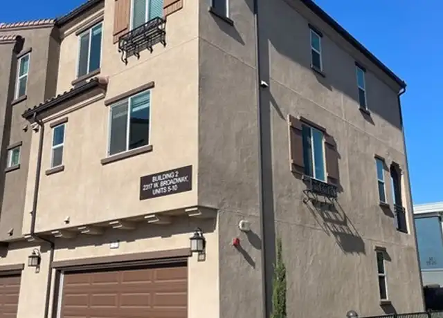 Property at 2317 W Broadway Unit 5, Anaheim, CA, 92804, 4 beds, 3.5 baths, [object Object]