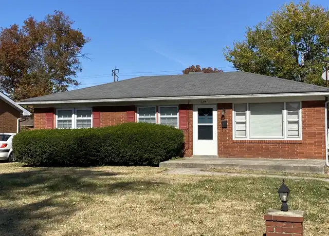 Property at 2319 Ecton Ln, Louisville, KY, 40216, 3 beds, 1 bath, [object Object]