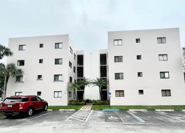 Property at 8400 SW 133rd Avenue Rd #114, Miami, FL, 33183, 3 beds, 2 baths, [object Object]