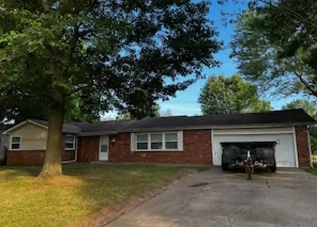 Property at 802 E Morningside St, Springfield, MO, 65807, 3 beds, 2 baths, [object Object]