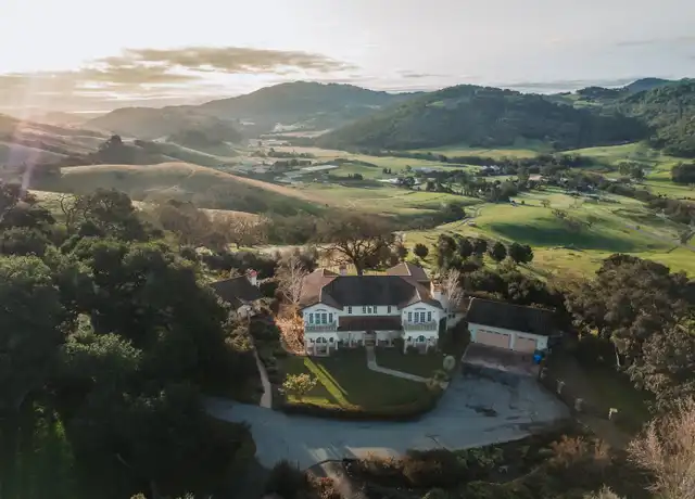 Property at 1500 Longhorn Ln, Petaluma, CA, 94952, 5 beds, 4.5 baths, [object Object]