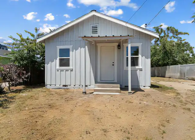 Property at 752 Kruger Ave, Hanford, CA, 93230, 2 beds, 1 bath, [object Object]