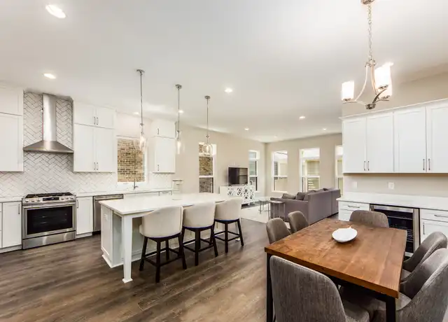 Property at 933 Pullman Way, Grandview Heights, OH, 43212, 4 beds, 3.5 baths, [object Object]