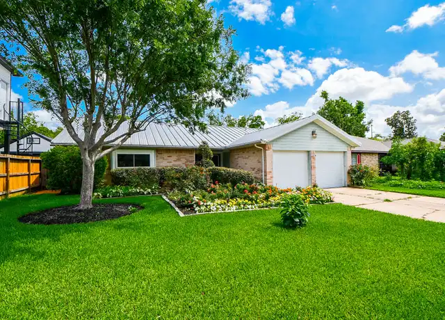 Property at 10426 Alcott Dr, Houston, TX, 77043, 3 beds, 2 baths, [object Object]