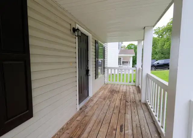 Property at 905 Sylvan Dr, Chattanooga, TN, 37411, 3 beds, 2 baths, [object Object]
