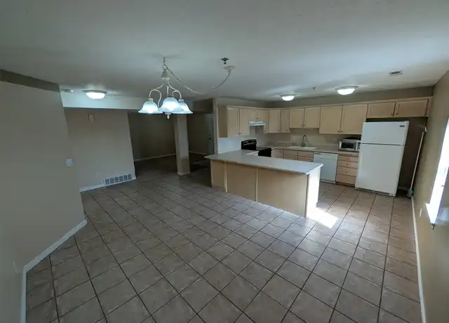Property at 960 E 100 S Unit C1, Salt Lake City, UT, 84102, 2 beds, 2 baths, [object Object]