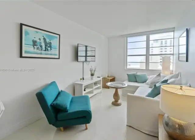 Property at 100 Lincoln Rd #1132, Miami Beach, FL, 33139, 1 bed, 1 bath, [object Object]