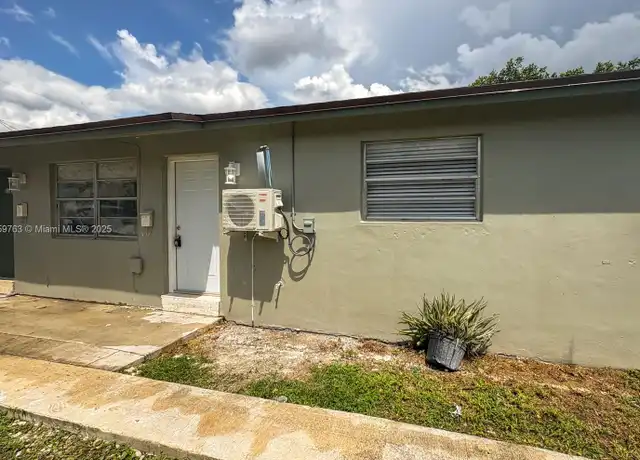 Property at 1121 NW 11th St Unit 1121, Homestead, FL, 33030, 2 beds, 1 bath, [object Object]