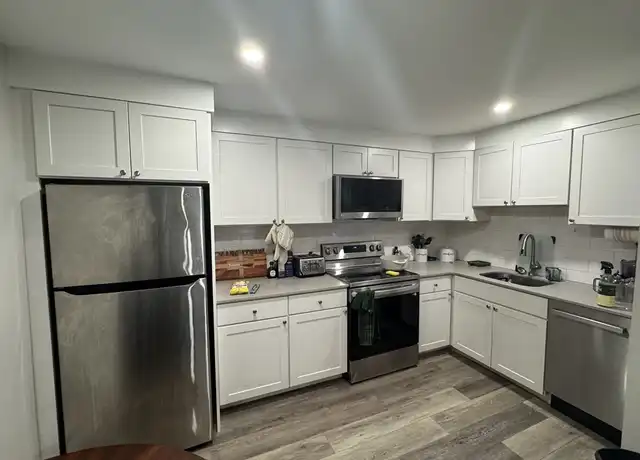 Property at 1395 Furnace Brook Pkwy Unit 7, Quincy, MA, 02169, 2 beds, 1 bath, [object Object]