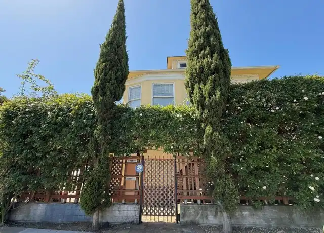 Property at 431 W MacArthur Blvd, Oakland, CA, 94609, 2 beds, 2 baths, [object Object]