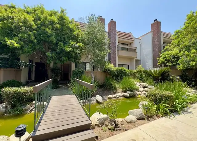 Property at 5533 Edward E Horton Ln #3, Encino, CA, 91316, 3 beds, 3 baths, [object Object]