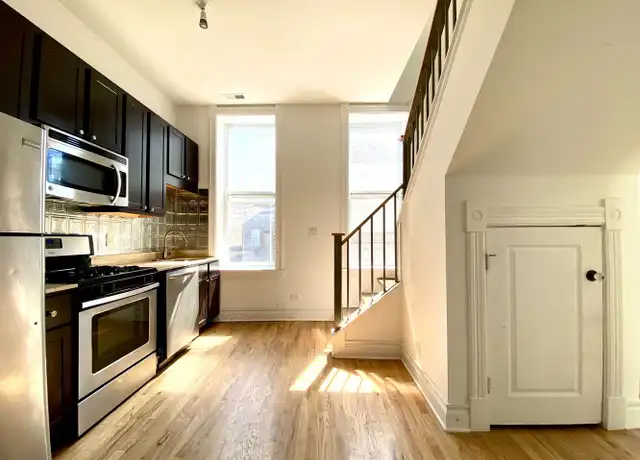 Property at 1248 W 18th St Unit 2F, Chicago, IL, 60608, 2 beds, 1 bath, [object Object]
