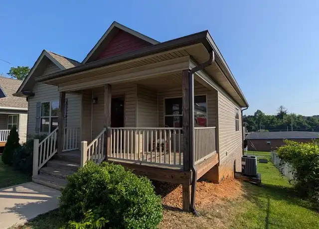 Property at 2370 Textile St, Johnson City, TN, 37604, 3 beds, 2 baths, [object Object]