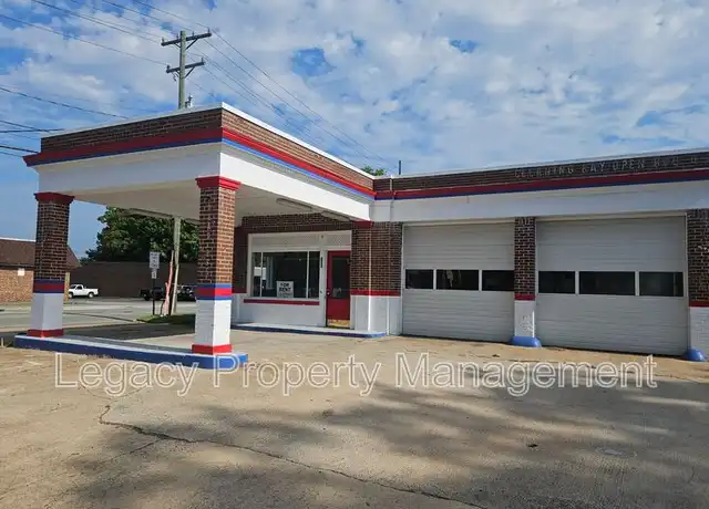 Property at 129 W Harden St, Graham, NC, 27253, 0 beds, 1 bath, [object Object]