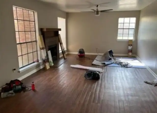 Property at 2401 Sycamore Ave Unit E1, Huntsville, TX, 77340, 2 beds, 2 baths, [object Object]
