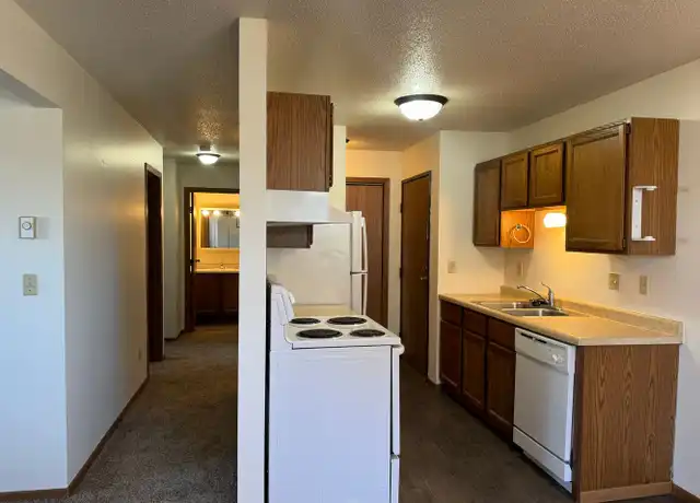 Property at 2301 30 1/2 Ave S Unit 106, Fargo, ND, 58103, 2 beds, 1 bath, [object Object]