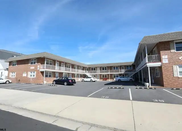 Property at 21 S Monroe Ave Unit A-1, Margate City, NJ, 08402, 1 bed, 1 bath, [object Object]