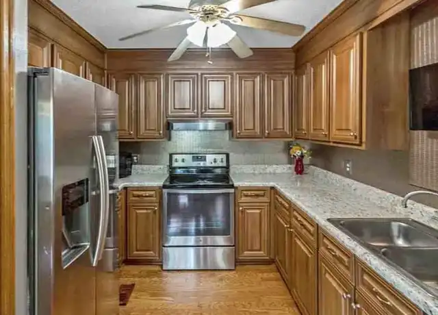 Property at 100 Pear Tree Cir, Hopkins, SC, 29061, 4 beds, 3.5 baths, [object Object]