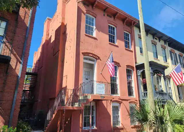 Property at 229 E Gordon St Apt 3C, Savannah, GA, 31401, 1 bed, 1 bath, [object Object]