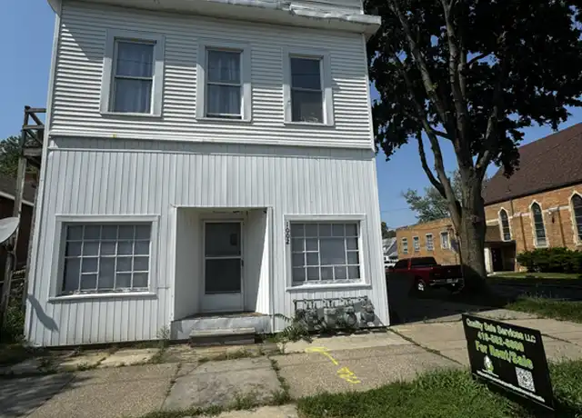 Property at 1002 Prouty Ave Unit D, Toledo, OH, 43609, 1 bed, 1 bath, [object Object]
