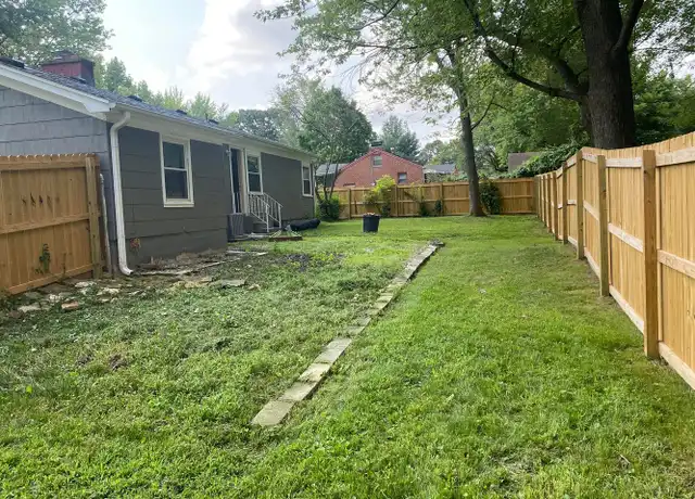 Property at 805 S Oak Grove Ave, Springfield, MO, 65802, 3 beds, 2 baths, [object Object]