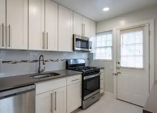 Property at Manley Court Apartments - 548 Springfield Ave, Summit, NJ, 07901, 1 bed, 1 bath, [object Object]