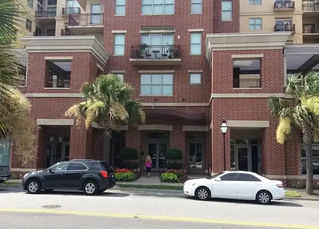 Property at 150 Bee St, Charleston, SC, 29401, 2 beds, 2.5 baths, [object Object]