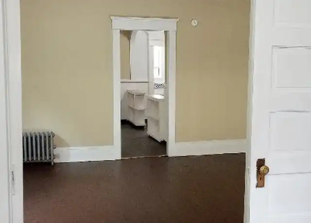 Property at 264 State St, Nanticoke, PA, 18634, 2 beds, 1 bath, [object Object]