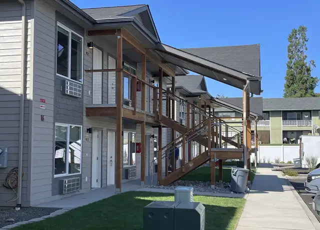 Property at 411 6th St NE Bldg C, East Wenatchee, WA, 98802, 1 bed, 1 bath, [object Object]