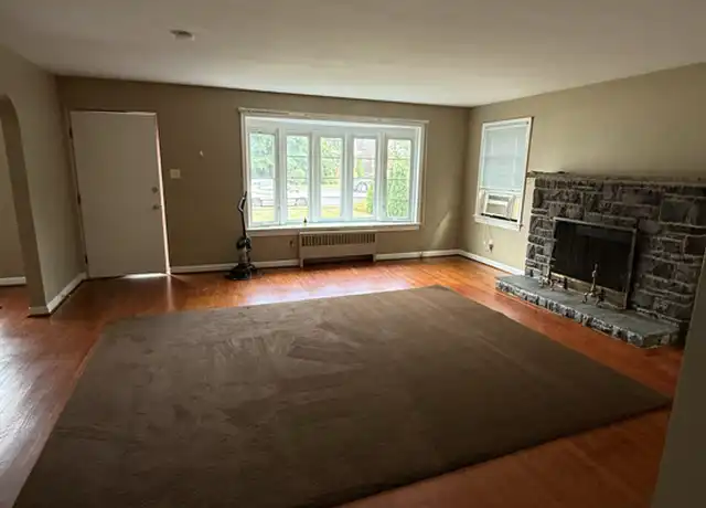 Property at 1013 Potomac Ave Unit 1, Hagerstown, MD, 21742, 2 beds, 2 baths, [object Object]