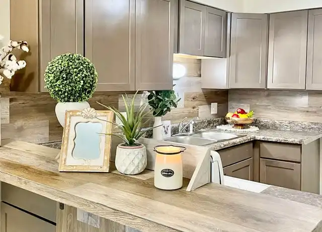 Property at 1901 W 2250 S Unit RB B2, Syracuse, UT, 84075, 2 beds, 1 bath, [object Object]