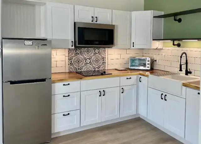 Property at 224 Yorkshire Ln, Wilmington, NC, 28409, 1 bed, 1 bath, [object Object]