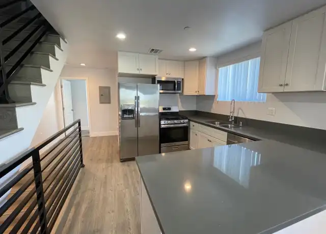 Property at 5514 1/2 Blackwelder St Unit 5514 1/2, Los Angeles, CA, 90016, 3 beds, 3 baths, [object Object]