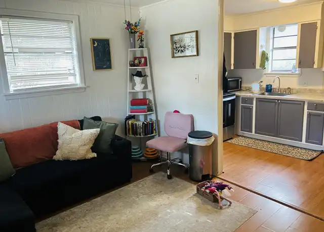 Property at 132 N Hummel St, Denham Springs, LA, 70726, 1 bed, 1 bath, [object Object]