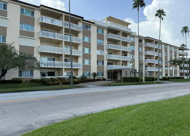 Property at 1200 N Shore Dr NE Unit 1A, Saint Petersburg, FL, 33701, 1 bed, 1 bath, [object Object]