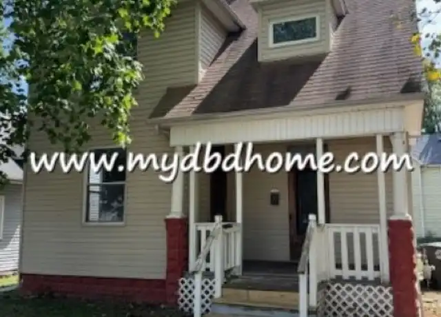 Property at 825 W 4th St, Fort Wayne, IN, 46808, 3 beds, 1.5 baths, [object Object]
