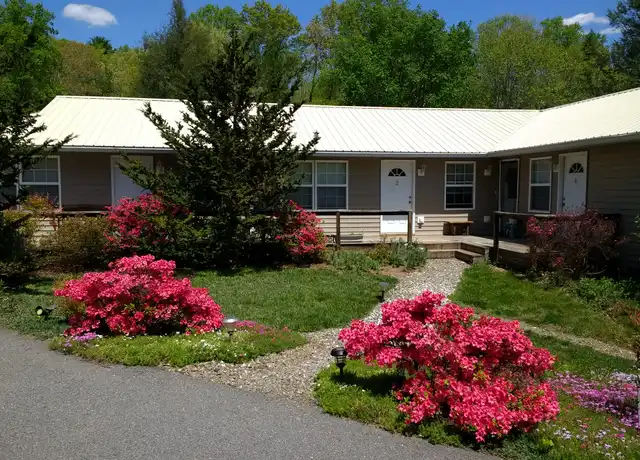 Property at 20 Independence Blvd Unit 4, Asheville, NC, 28805, 1 bed, 1 bath, [object Object]