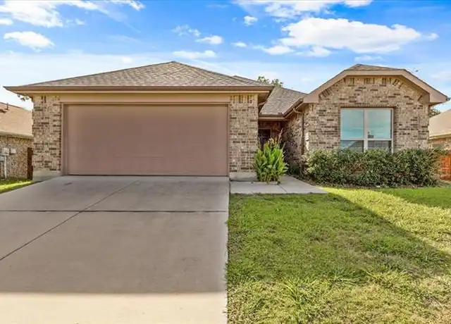Property at 713 Oakmont Dr, Ennis, TX, 75119, 3 beds, 2 baths, [object Object]