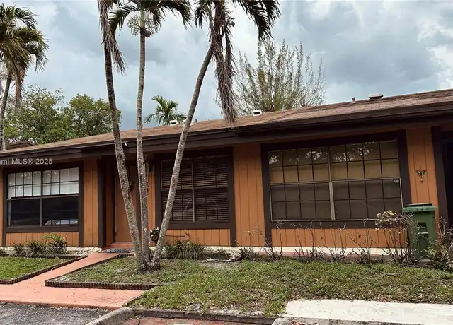 Property at 10680 Cherry Ave, Pembroke Pines, FL, 33026, 2 beds, 2 baths, [object Object]