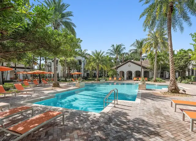 Photo of 5971 Toscana Dr, Davie, FL 33314