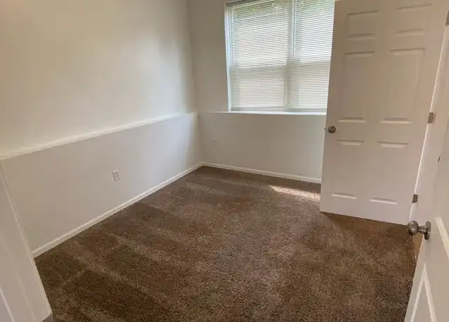 Property at 404 Jefferson St Apt A, Warrensburg, MO, 64093, 1 bed, 1 bath, [object Object]