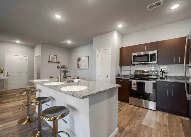 Property at The Gantry - 5106 S Wilson Rd, Elizabethtown, KY, 42701, 2 beds, 1-2 bath, [object Object]