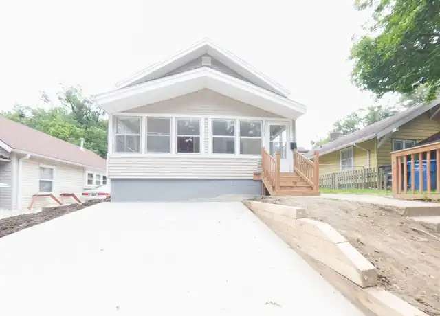 Property at 1503 33rd St, Des Moines, IA, 50311, 2 beds, 1 bath, [object Object]