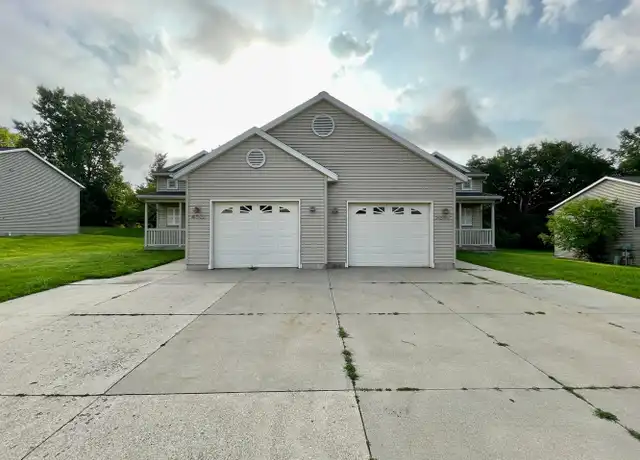 Property at 4512 Stauffer Ave SE, Grand Rapids, MI, 49508, 4 beds, 2 baths, [object Object]