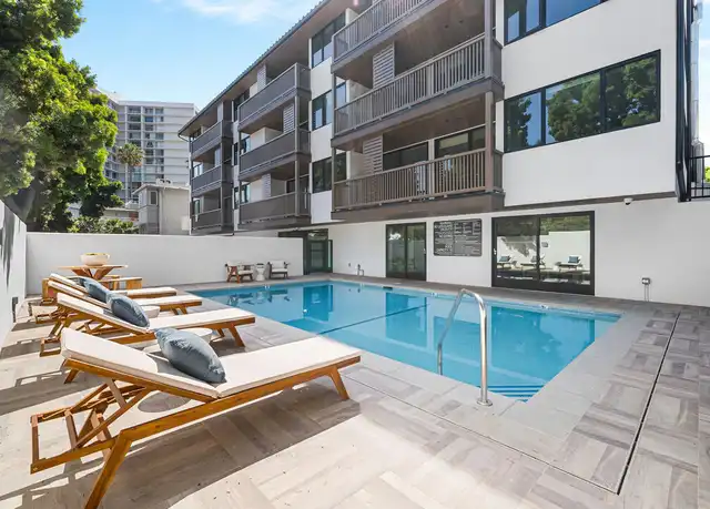 Property at 153 San Vicente Blvd Ph 4c, Santa Monica, CA, 90402, 3 beds, 2 baths, [object Object]
