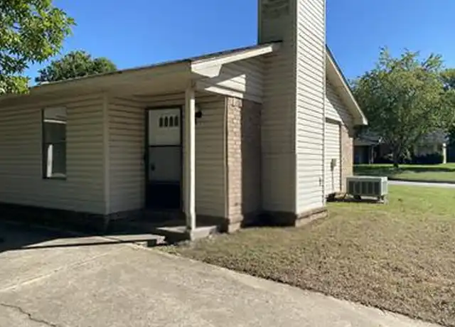 Property at 8619 S 32nd Ter, Fort Smith, AR, 72908, 2 beds, 1 bath, [object Object]