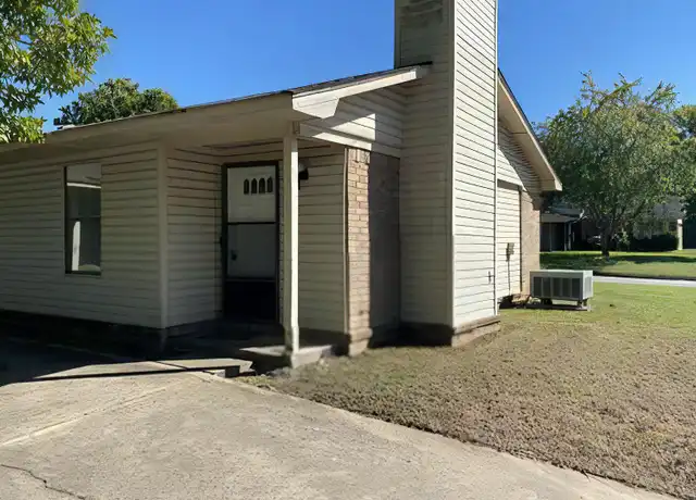 Property at 8619 S 32nd Ter, Fort Smith, AR, 72908, 2 beds, 1 bath, [object Object]