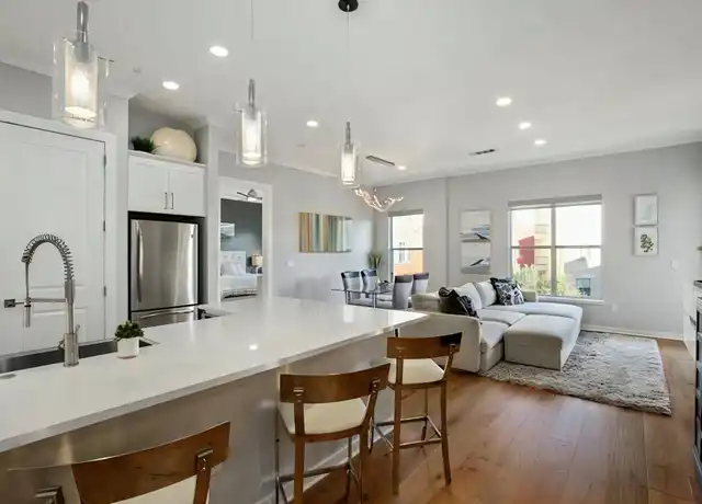 Property at 2950 McKinney Ave Unit 9871, Dallas, TX, 75204, 1 bed, 1 bath, [object Object]
