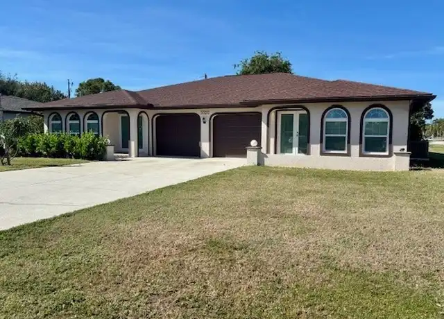 Property at 3320 Country Club Blvd, Cape Coral, FL, 33904, 5 beds, 4 baths, [object Object]
