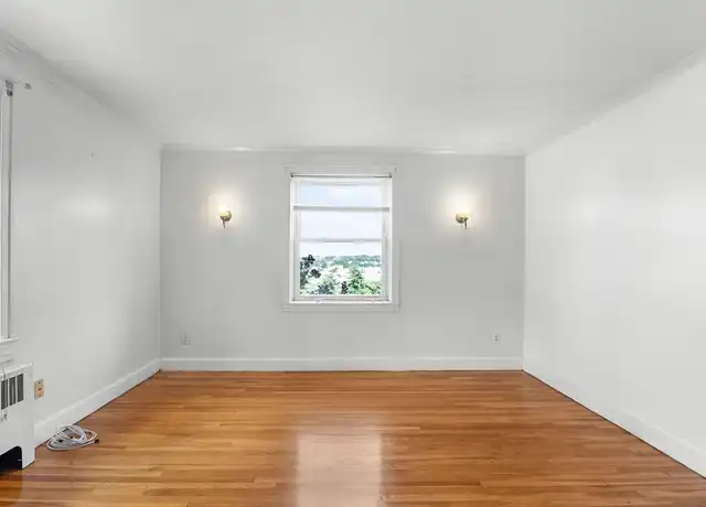 Property at 31 Chestnut St #4, Worcester, MA, 01609, 2 beds, 1 bath, [object Object]
